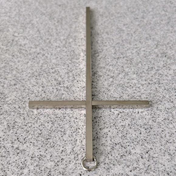 CROSS Contemporary Modern Silver color Metal Wall hanging Home decor Like new - Picture 10 of 10